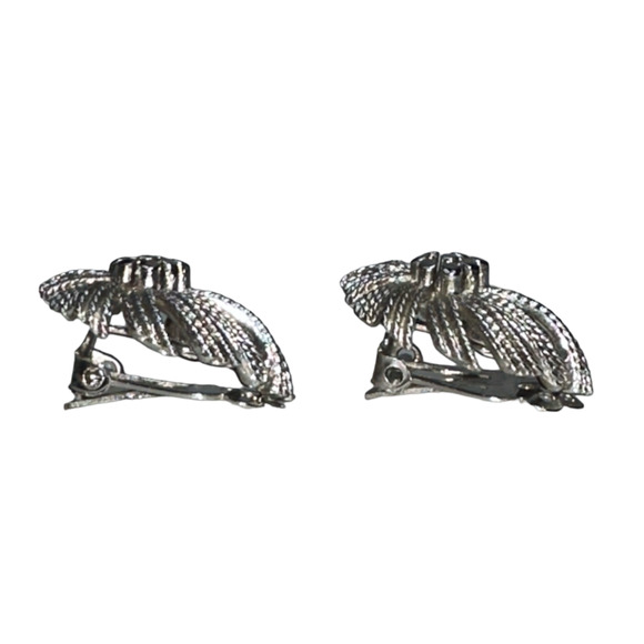 Lisner Floral 3D Clip-on Silver Plated Earrings - Picture 3 of 5